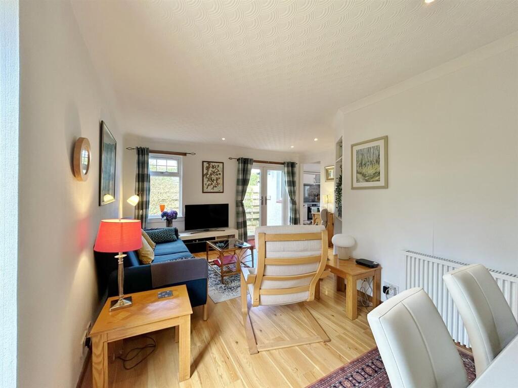Open plan lounge