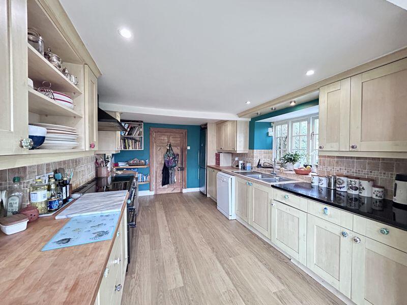 Kitchen 2