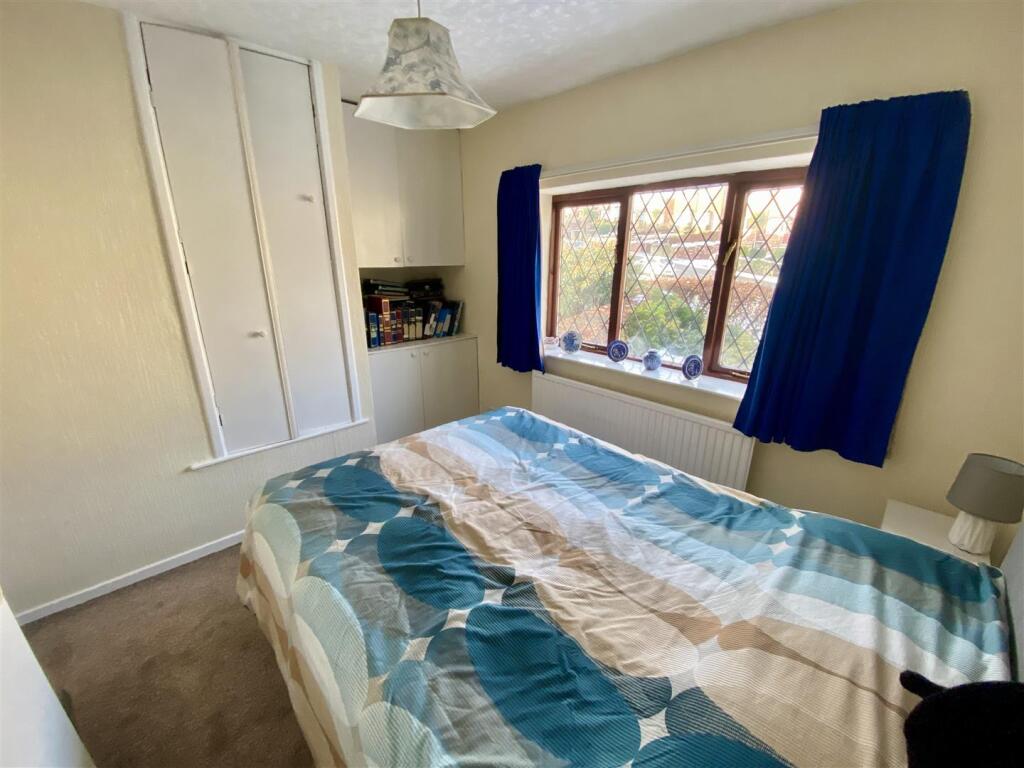 Bramleys Estate Agents - Sykes Avenue - Mirfield (