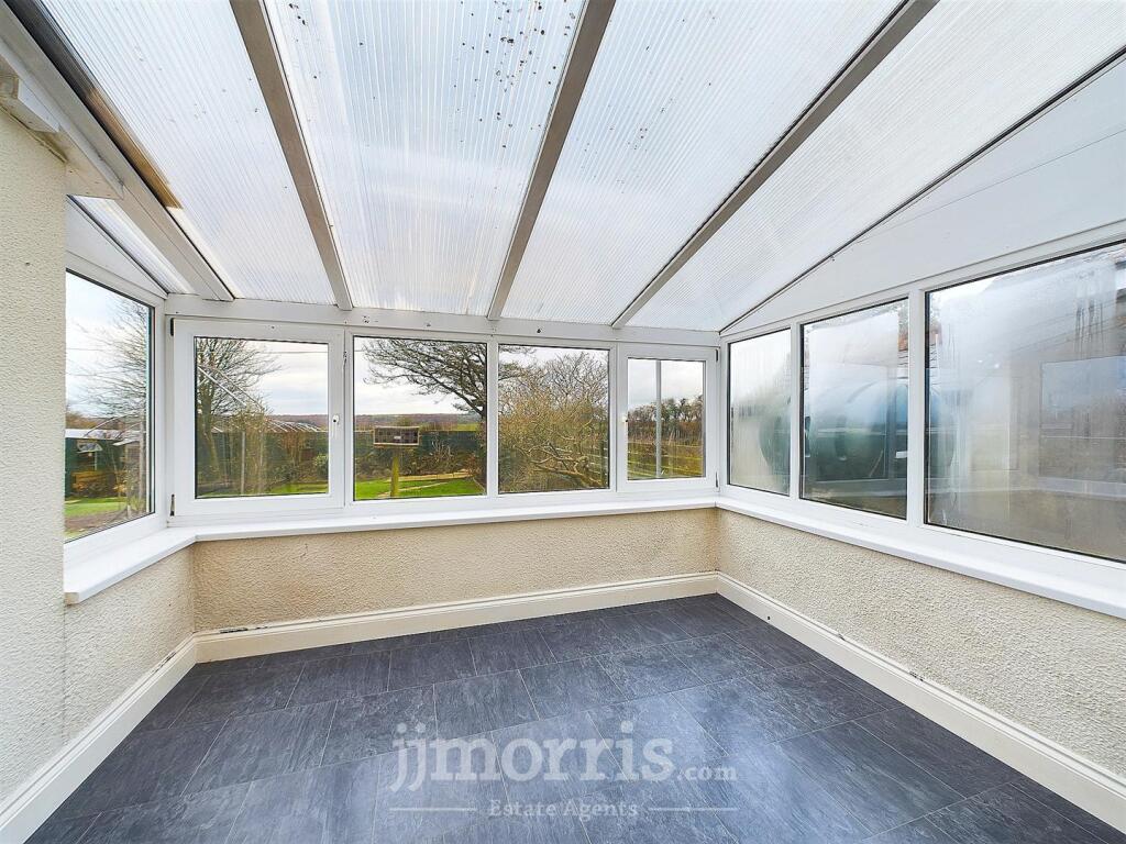 Sun Room/Conservatory
