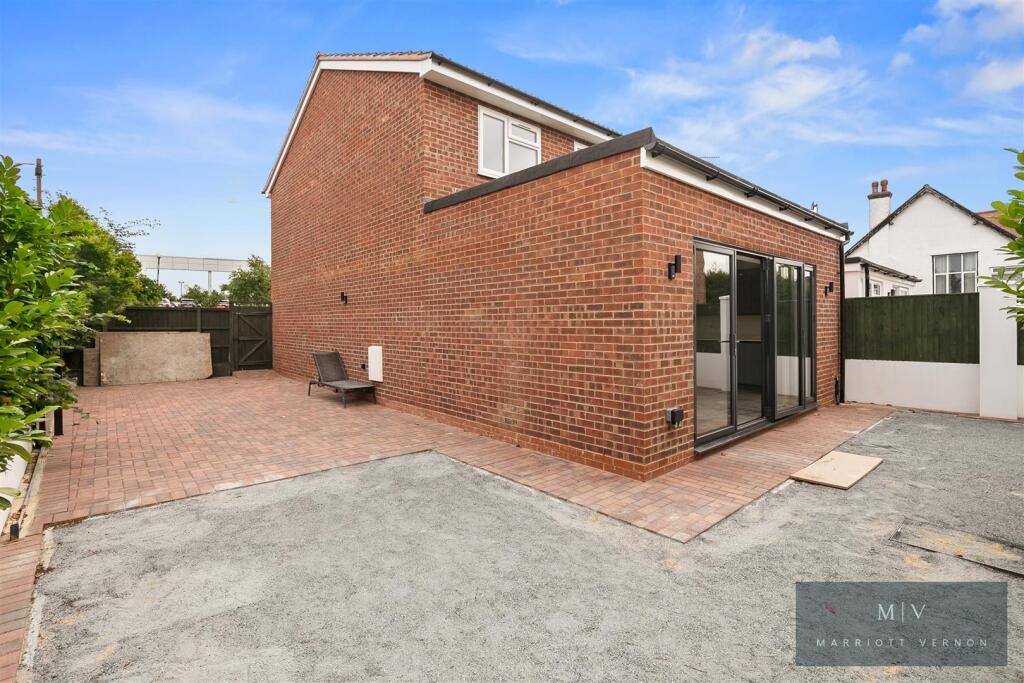 Croydon Road 76A MV-7.jpg