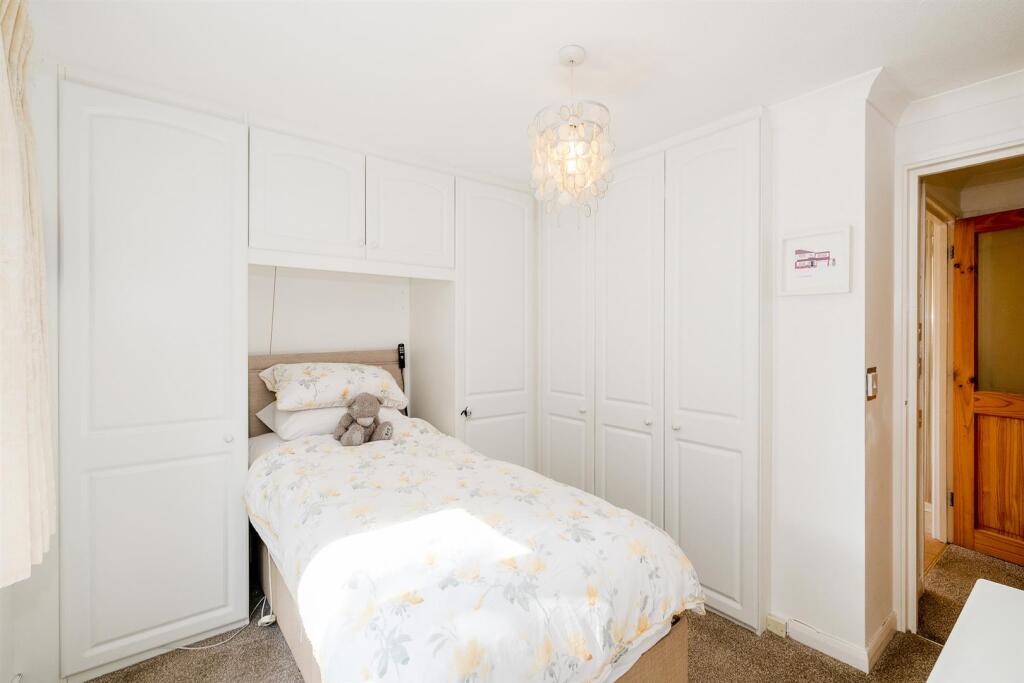 32 Westminster Ct-5_web.jpg