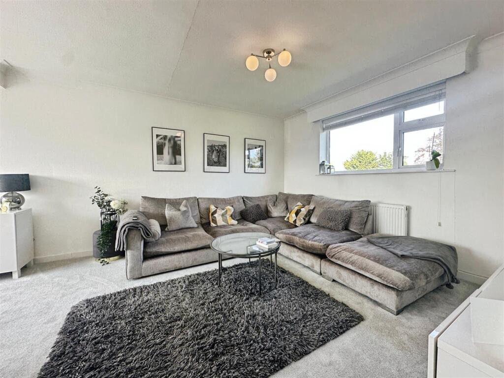 c7e9c0e7--4080-8310-0546777CBBE5-36958-00000CC4C6B