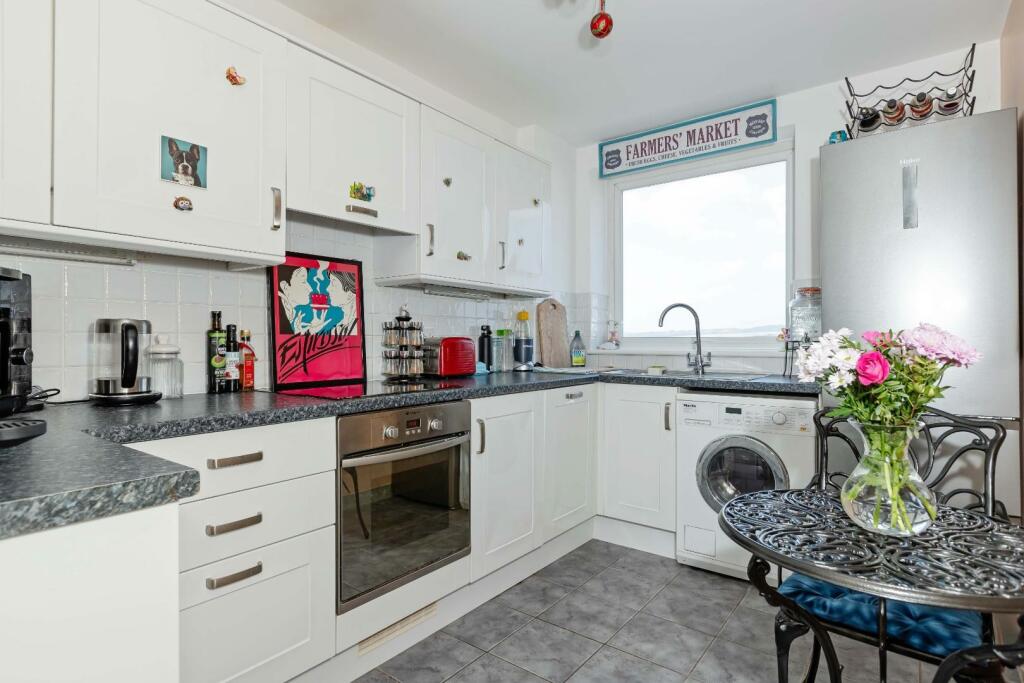 47 Milford Court_14.JPG