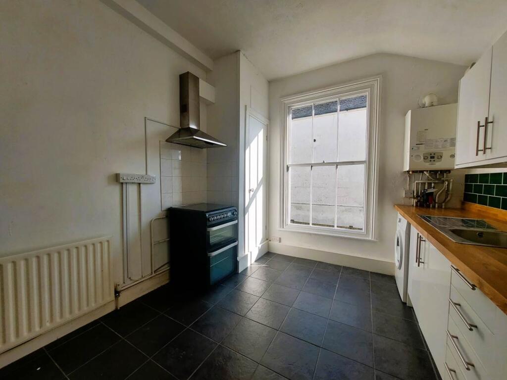 Kitchen2+