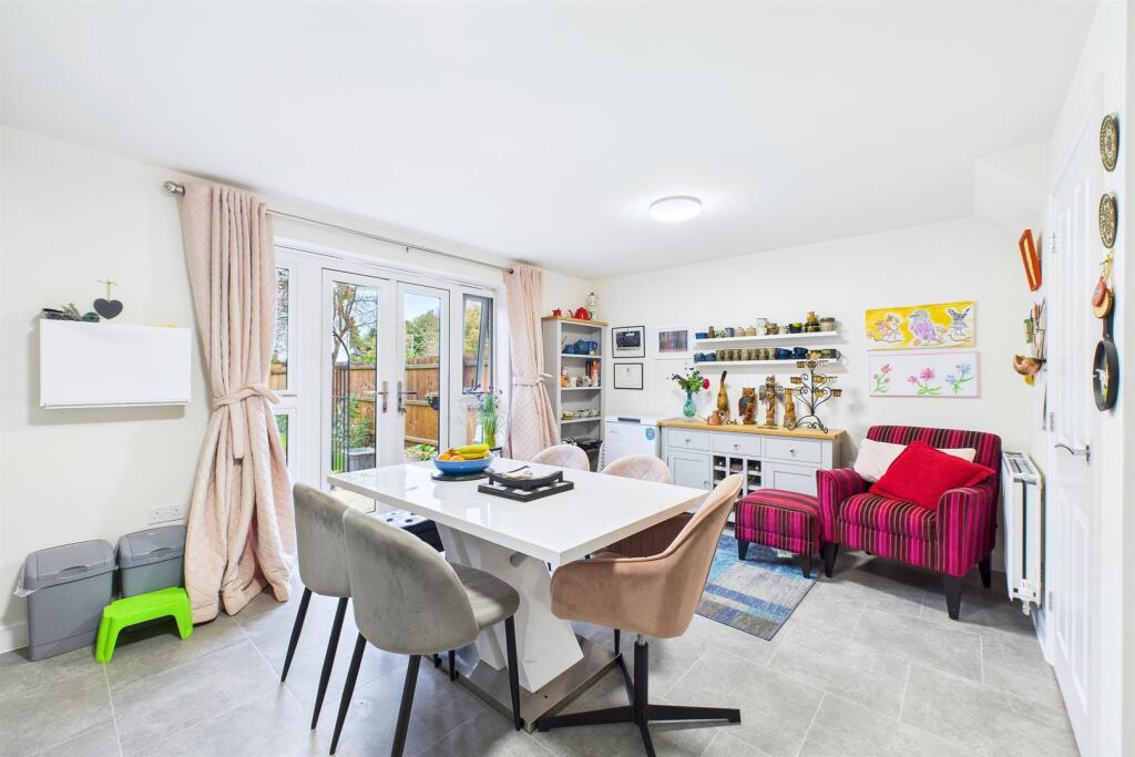 Dining area.jpg