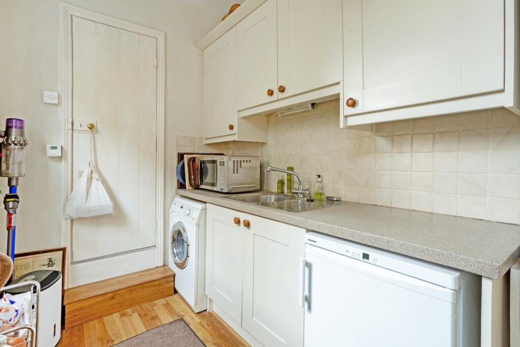 83691_12 Victoria Road (9).jpg