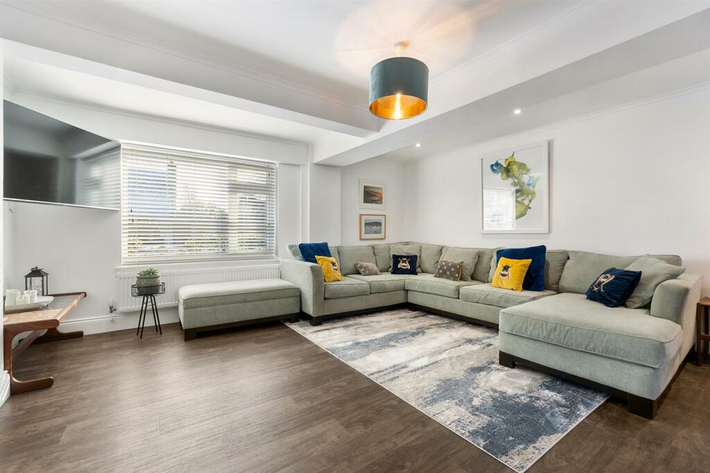 11MeadowBank.8.jpg