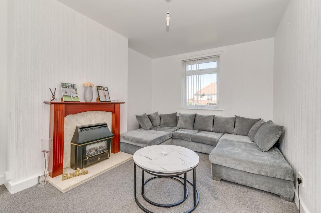 KITCHEN/DINER AND LIVING ROOM