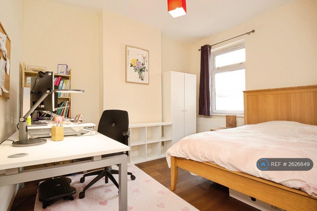 Double Bedroom