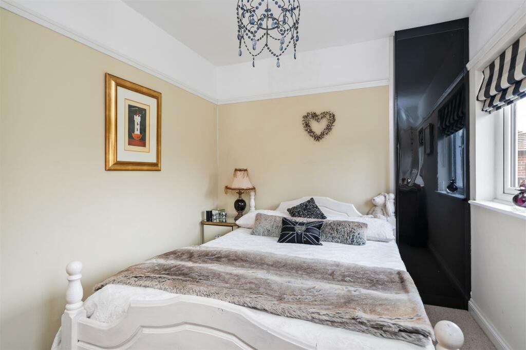 35 Park Avenue, Solihull_15.jpg