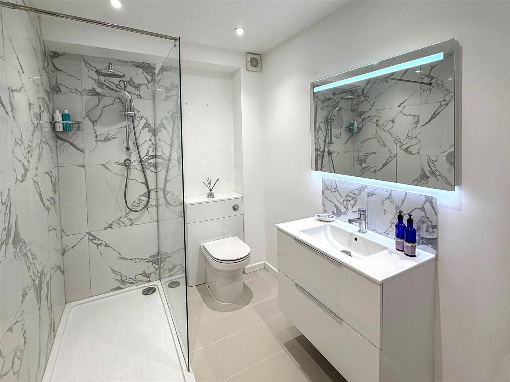 Ensuite
