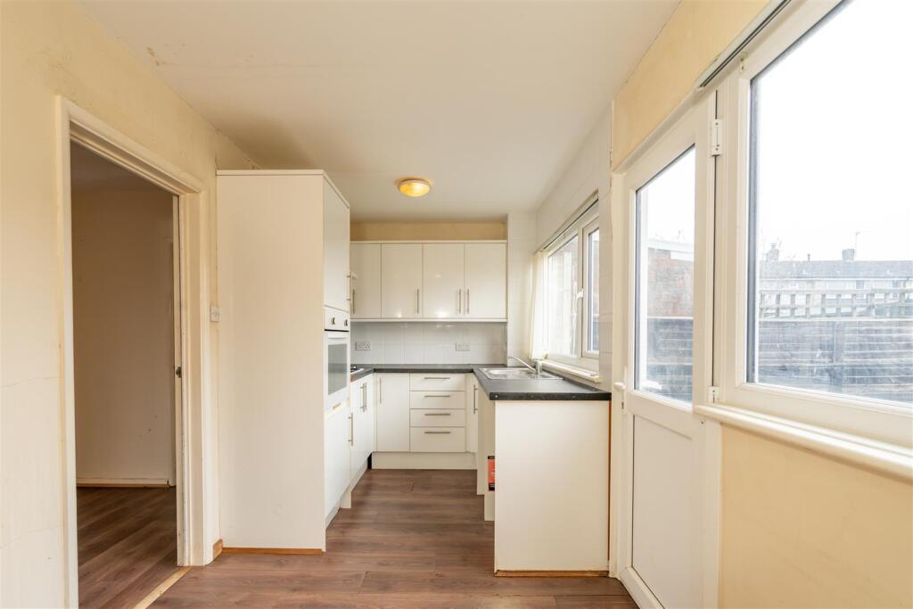 Kitchen Breakfast Room.jpg