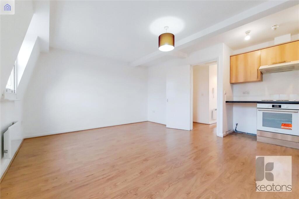 Living/Kitchen 2.