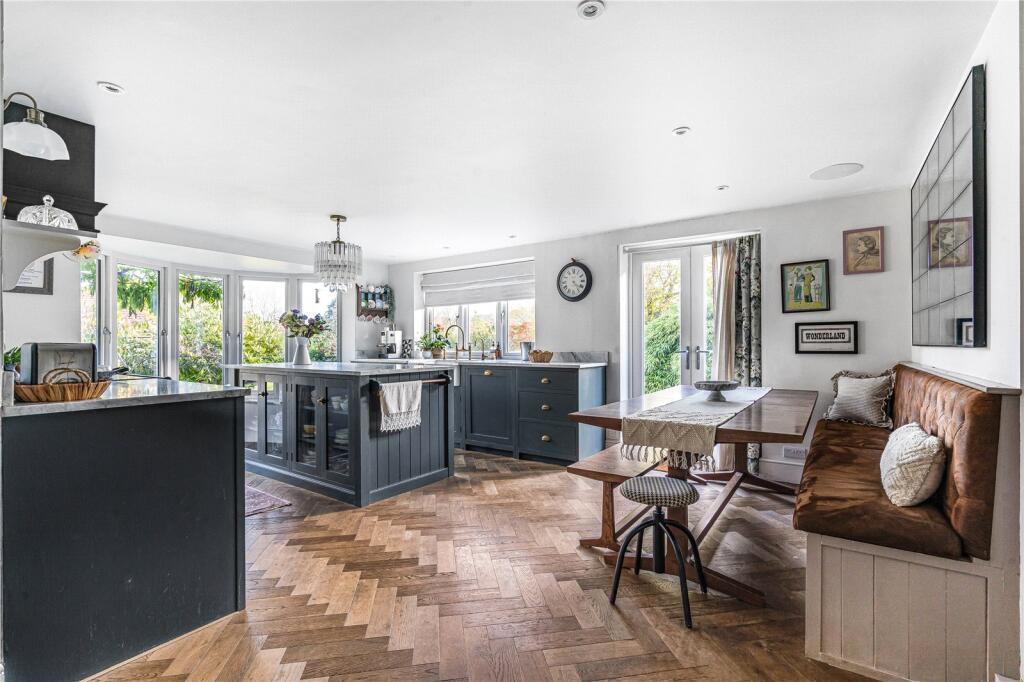 Kitchen/Dining Room