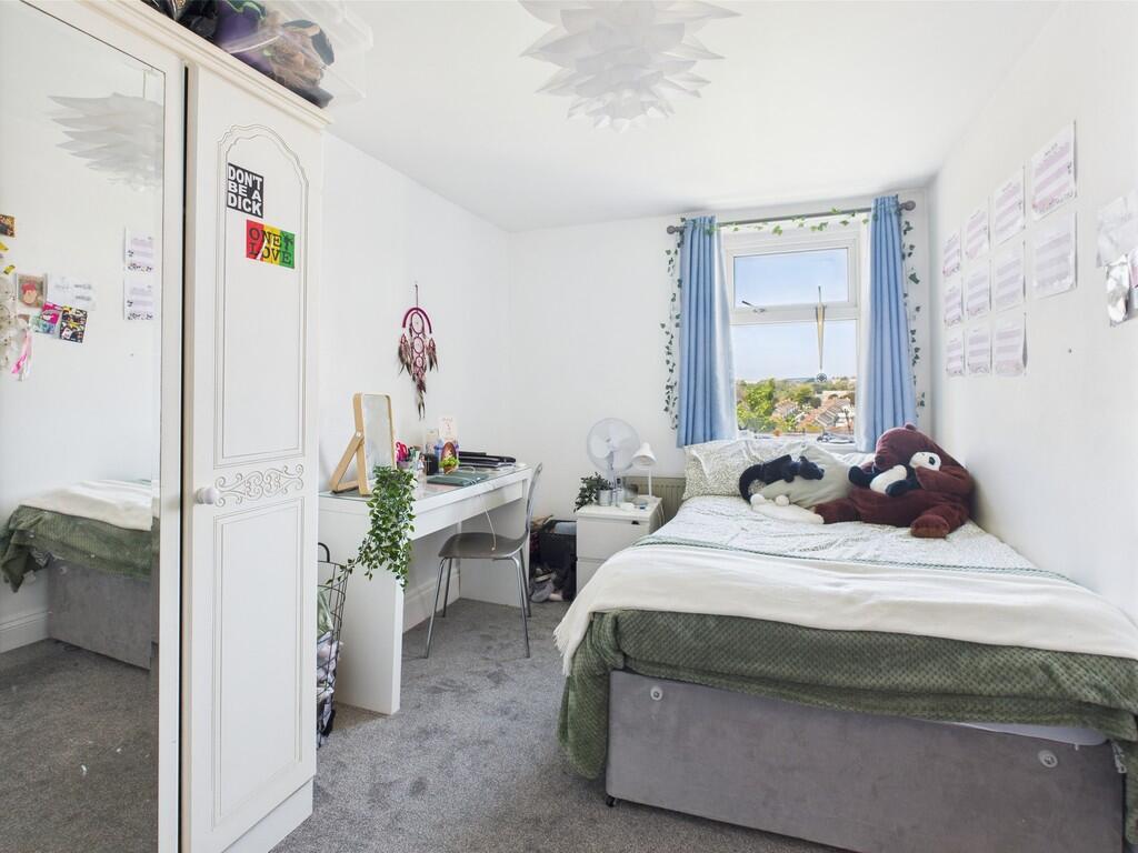 CAM03974G0-PR0130...