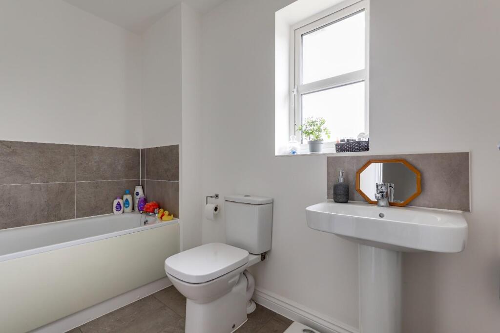Bathroom.JPG