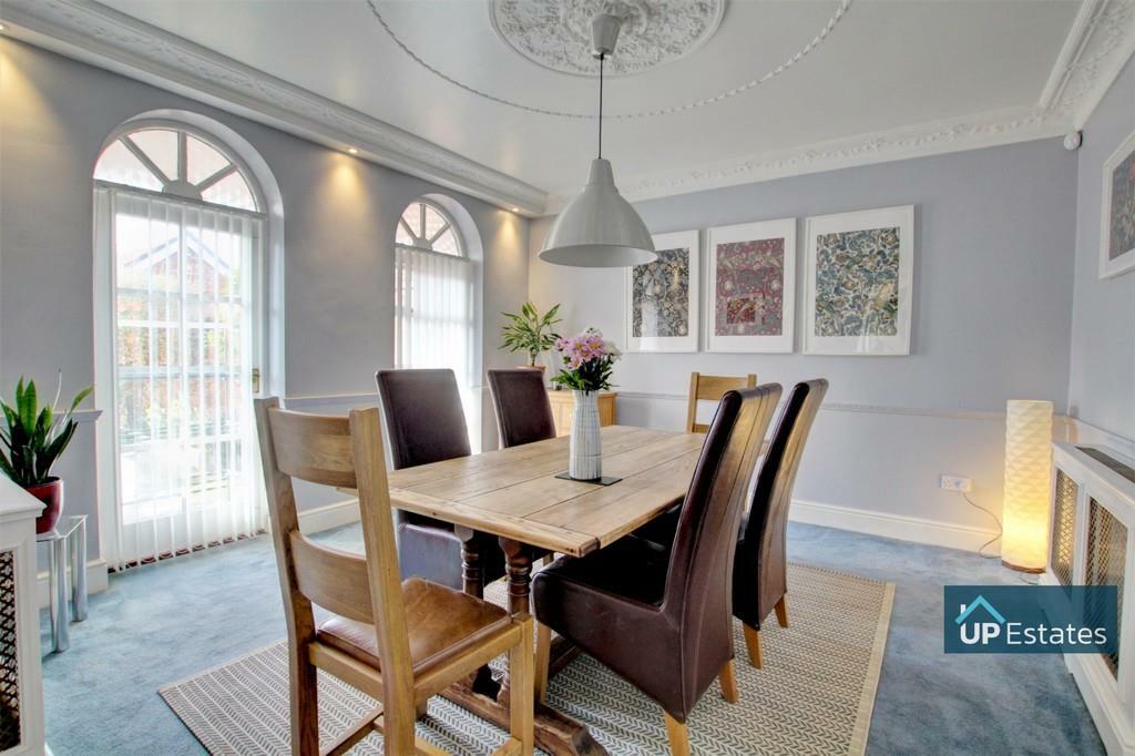 Dining Room.jpg