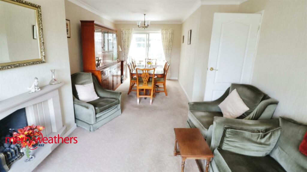 Lounge Dining Room