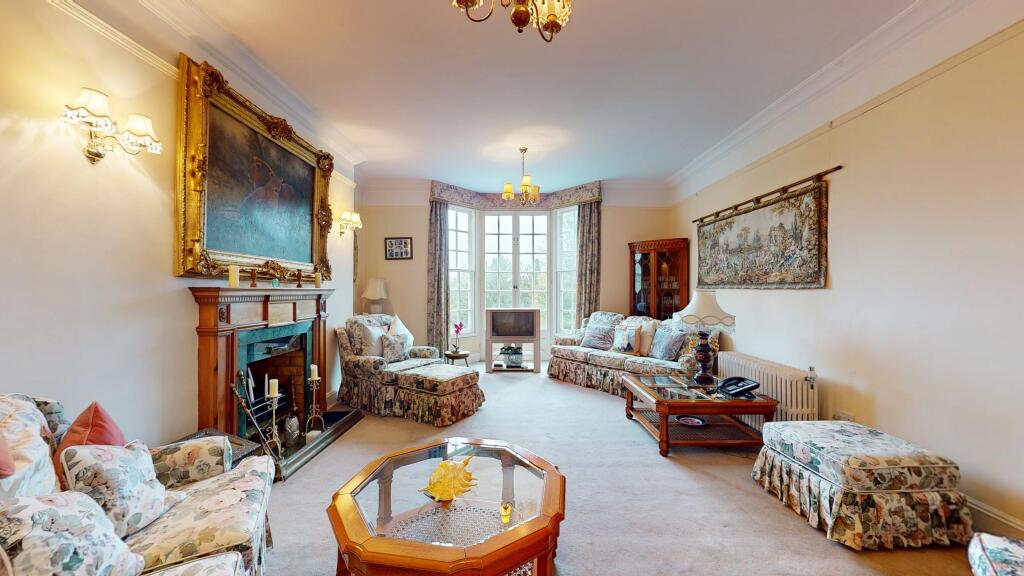 Sowberry Court, Moulsford, Wallingford, Oxfordshire OX10 9JG