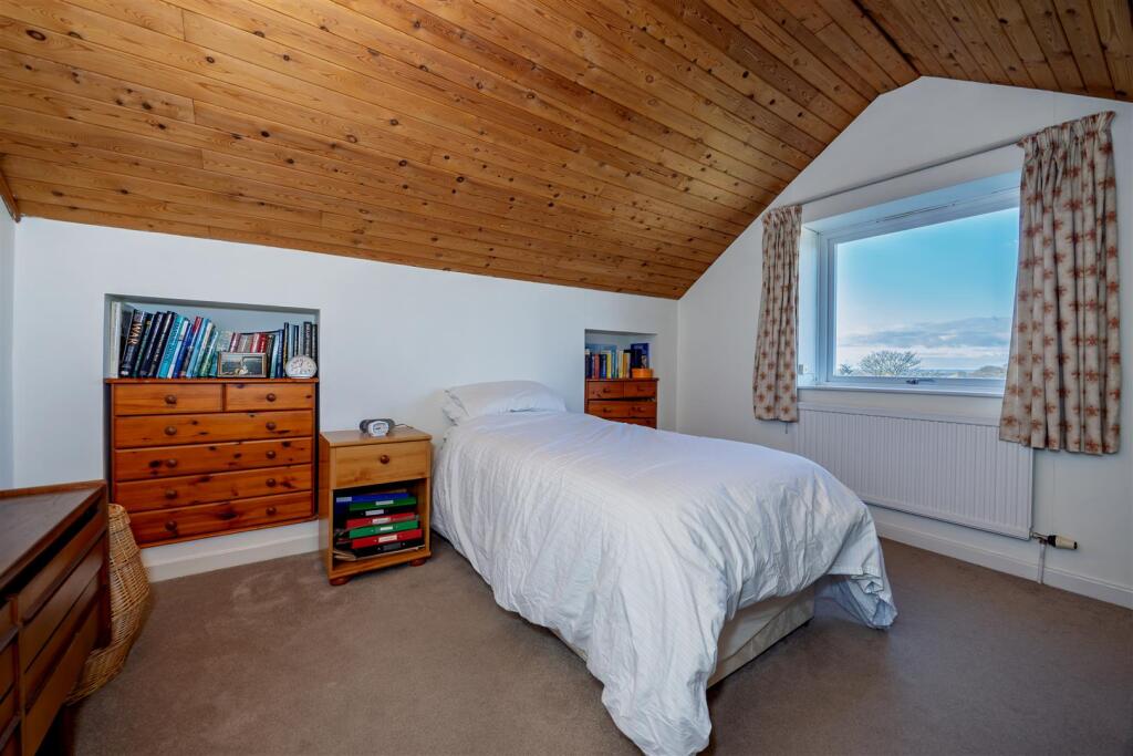 Bedroom 1 SAPL3991-20251130-DxO_DeepPRIME XD2s.jpg