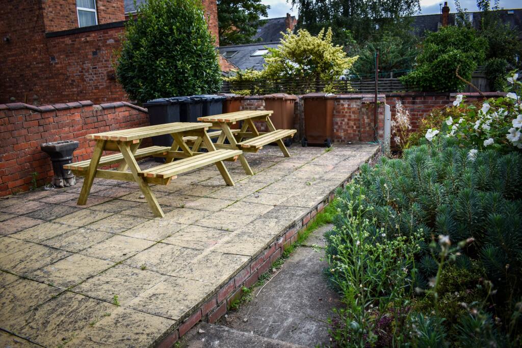 garden.jpg
