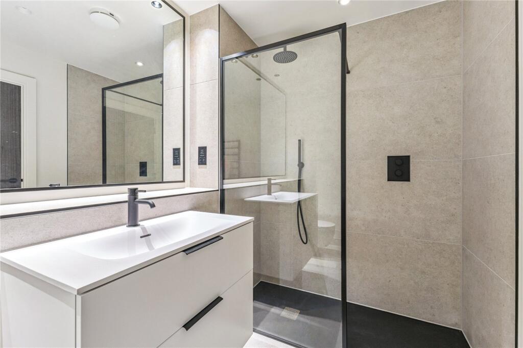 Ensuite