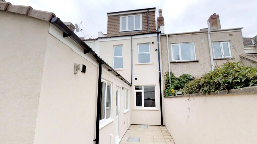 This charming exterior showcases a well-maintai...