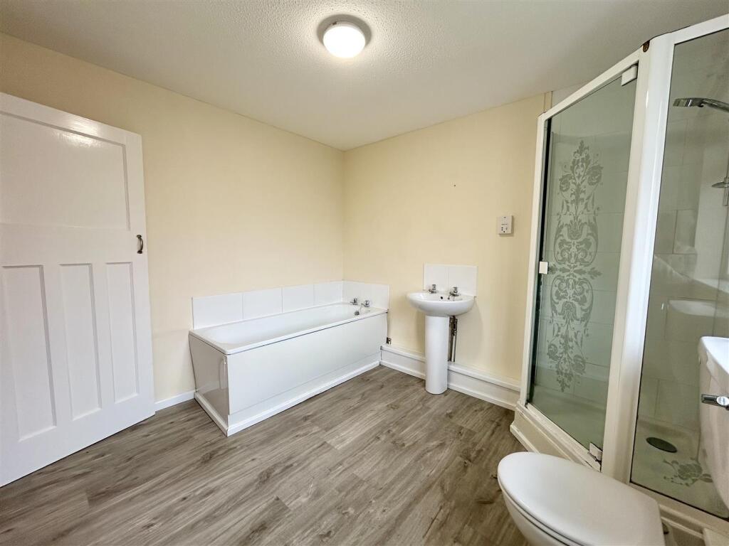 Bathroom.jpeg