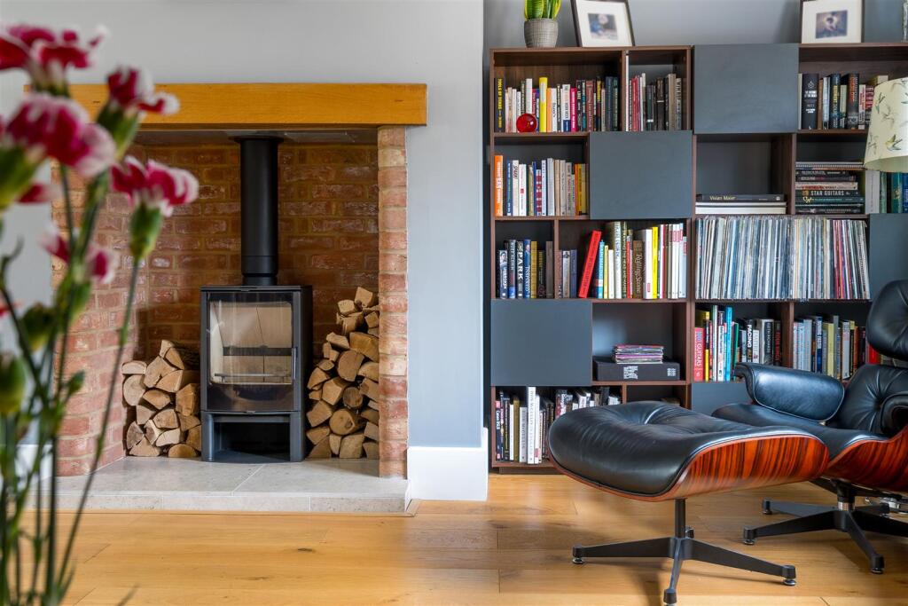 Park View House, 16 Earls Farm Way, Towcester (32)