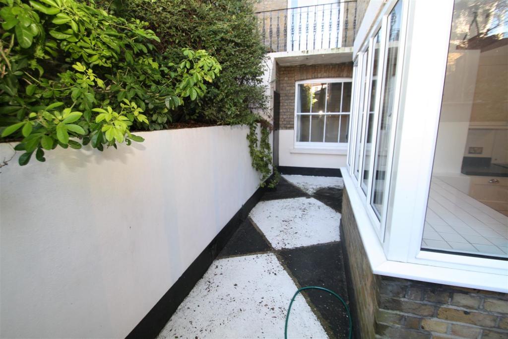 Patio.JPG