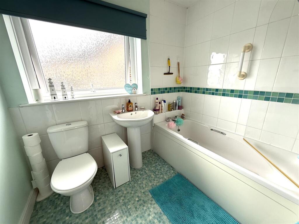 23 coppice bath.jpeg