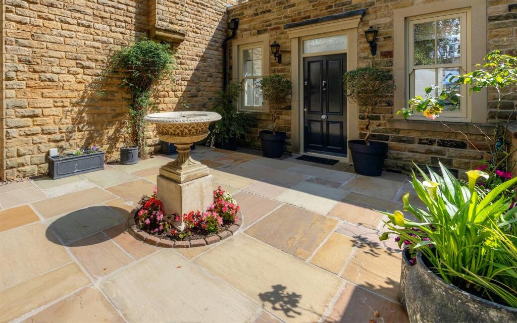 0J0A1081 -AJM Edit .jpg