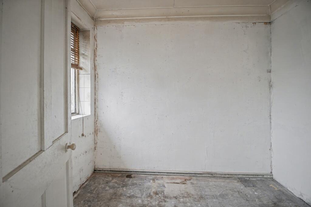 354B Kingston Road, Epsom, Surrey, KT19 0DT