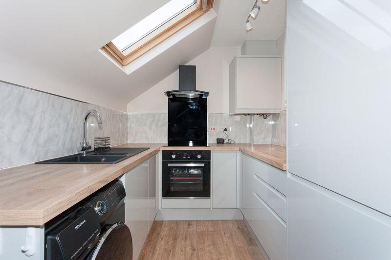 OPEN PLAN LOUNGE KITCHEN DINER