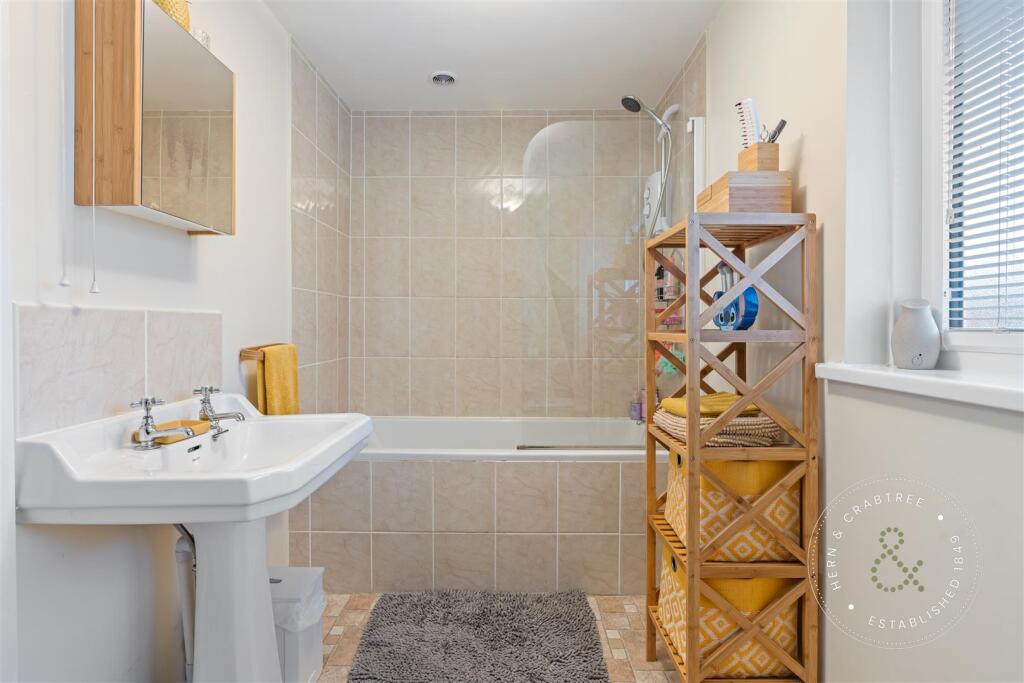 Bryn Pinwydden, Hern Crabtree (25).jpg