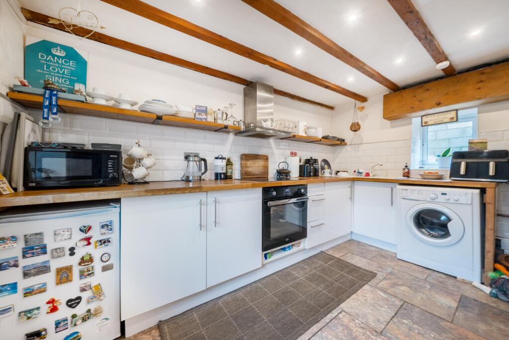 Kitchen.jpg