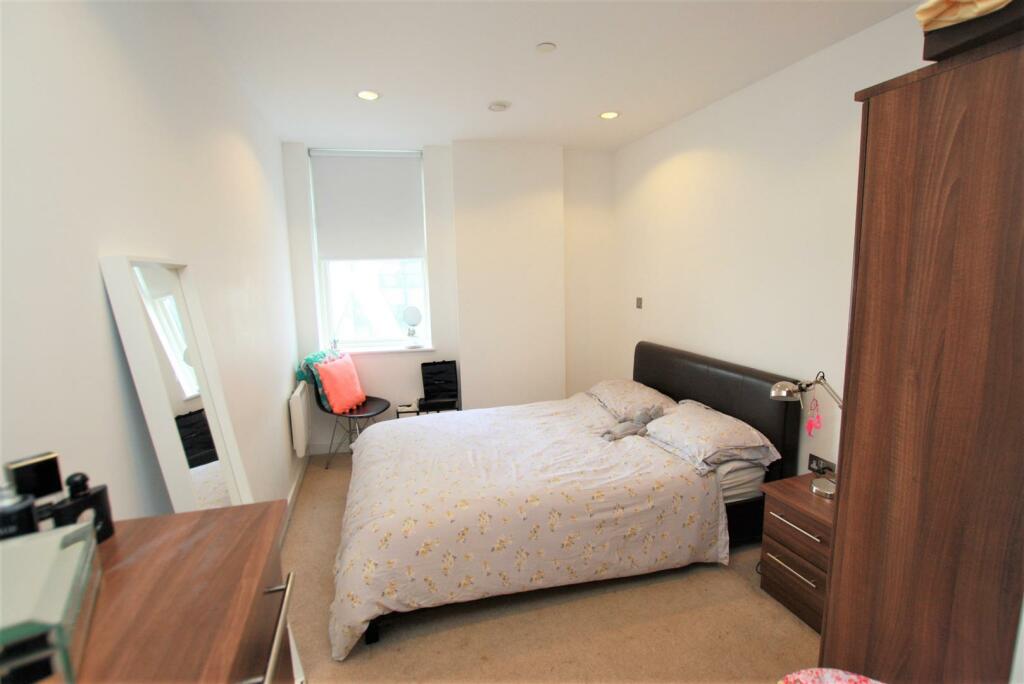 master bedroom.jpg
