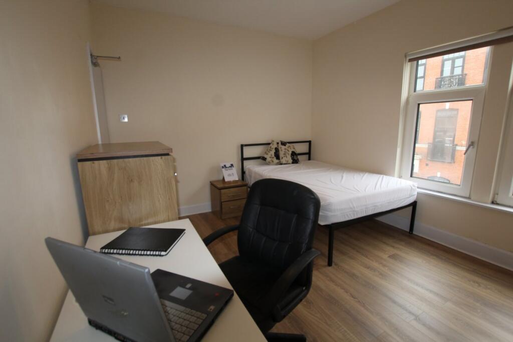 4 Bed Shared Student House