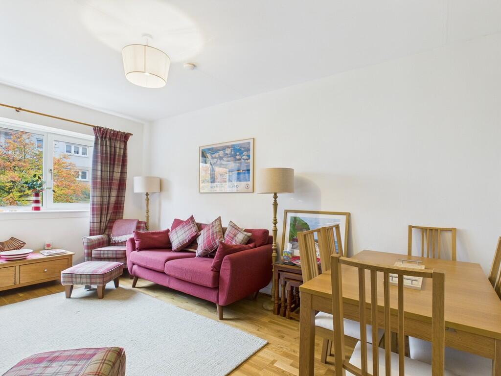 CAM05526G0-PR0054...