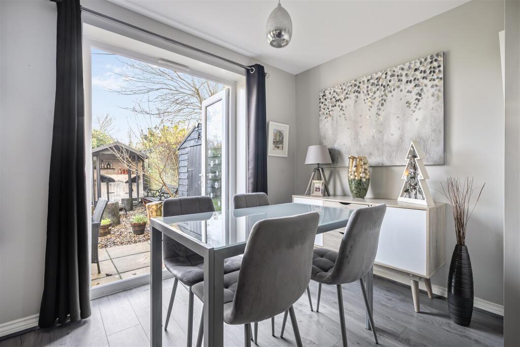 Lounge Dining Room