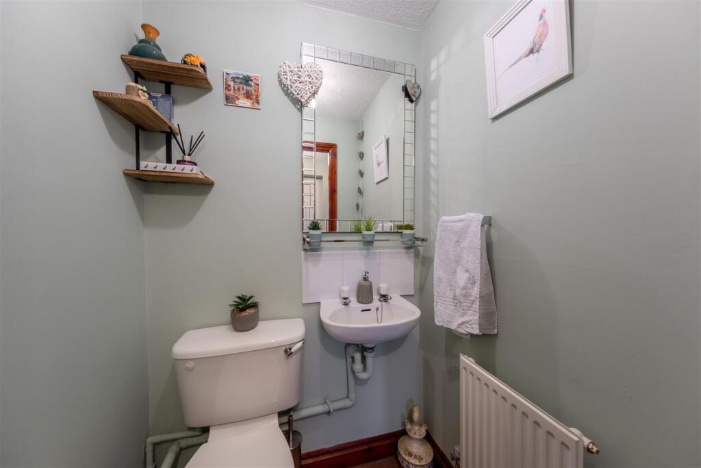 6 Gowy Court-014.jpg