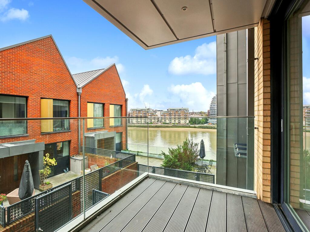 Westbourne Apartment