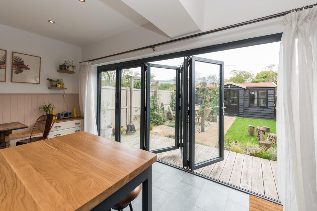 Kichen/Breakfast Room