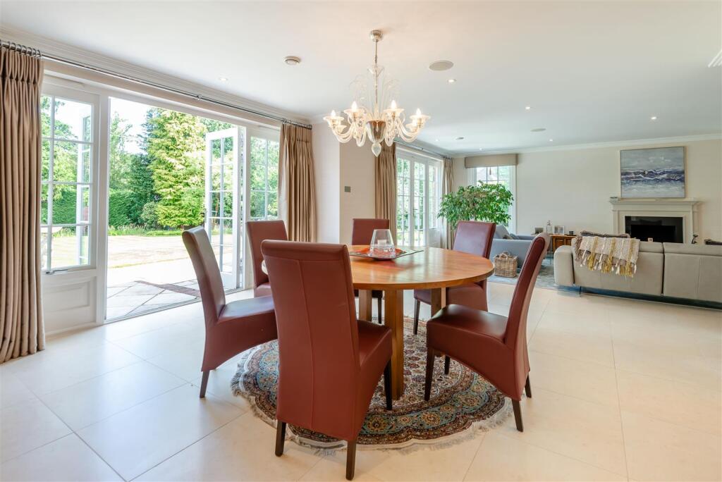 8652436-interior29.jpg