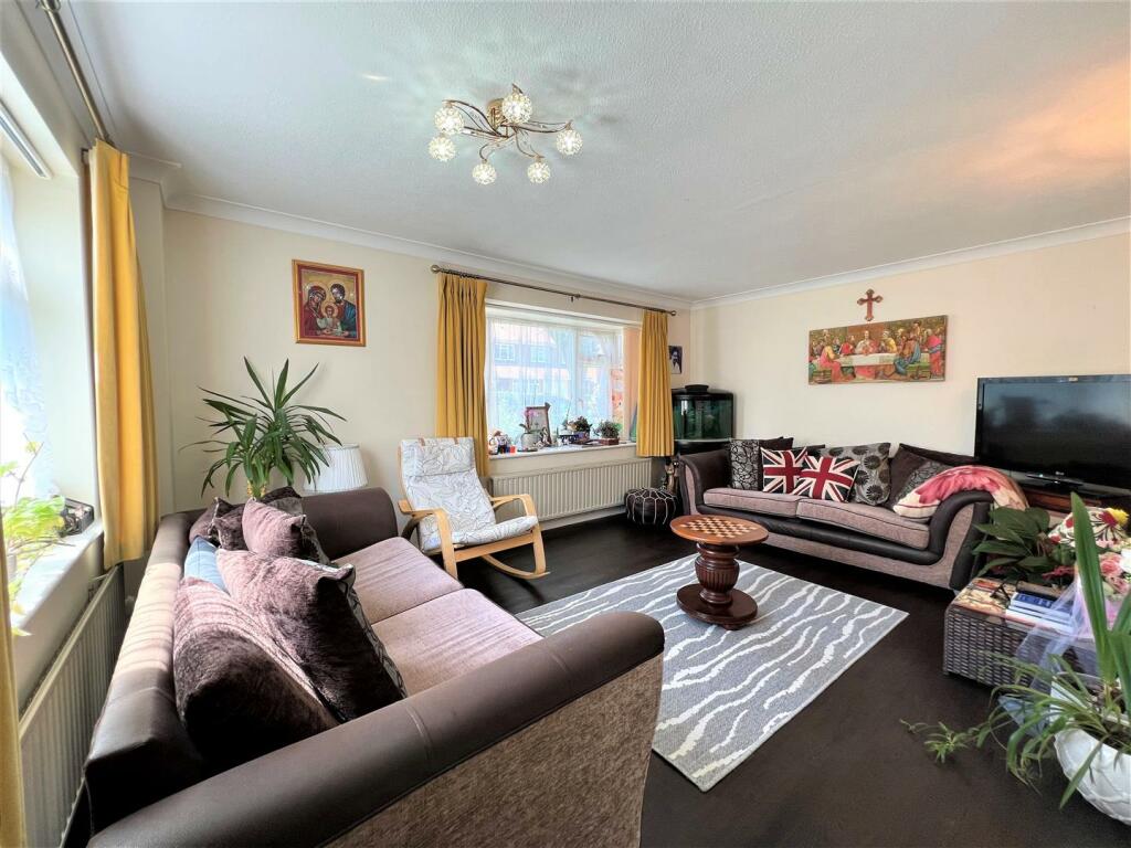 Living Room.jpg