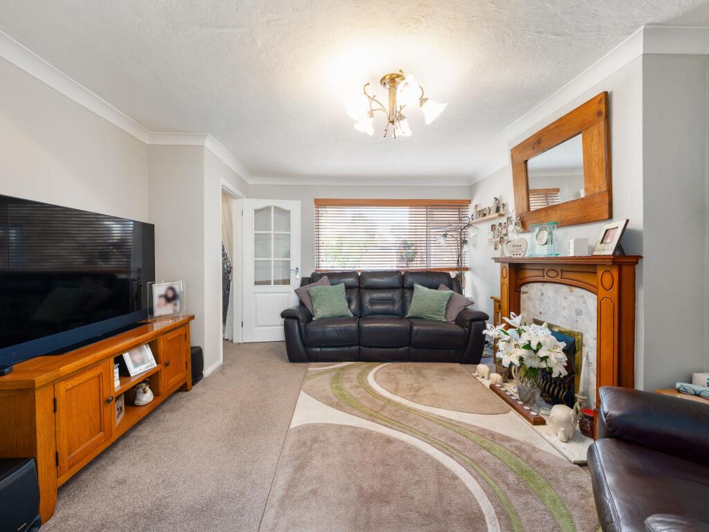 Living Room (view b)