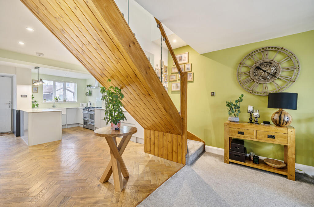 1365820-20-68ee1e...