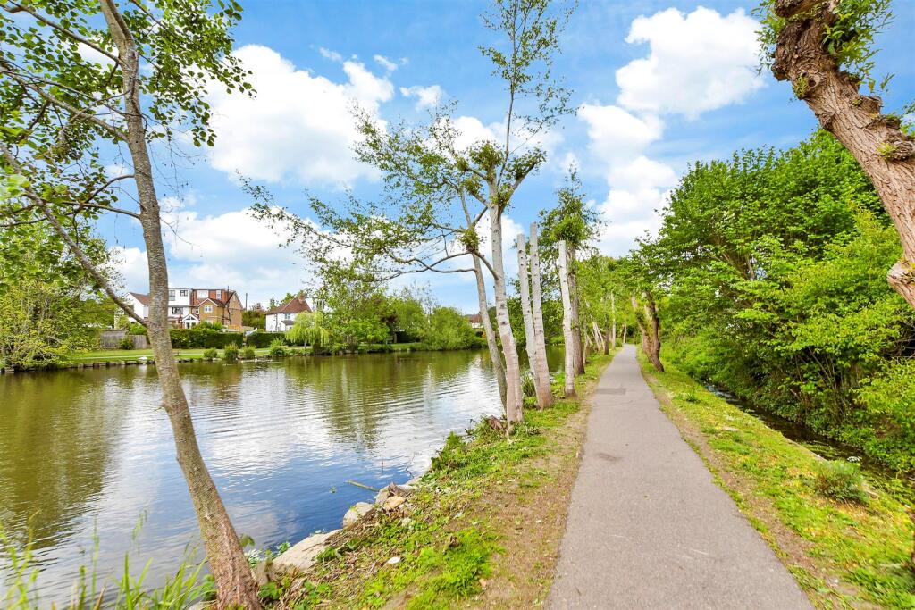 External Lifestyle Photograph