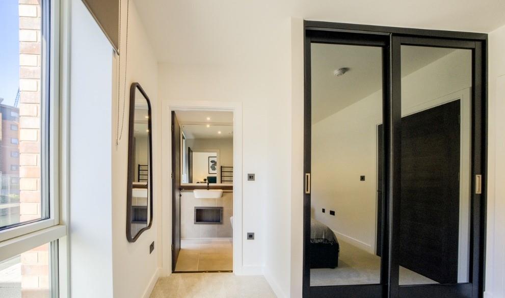Bedroom 1 w ensuite NEW.jpg